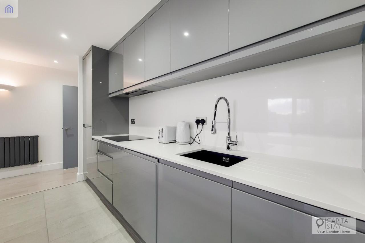 Free Parking - Stylish Three Bedroom Apartment By London Excel المظهر الخارجي الصورة